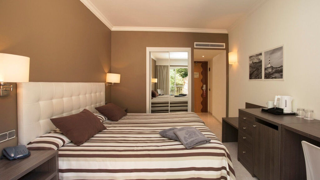 Minura Cala Galdana & Apartments D'Aljandar