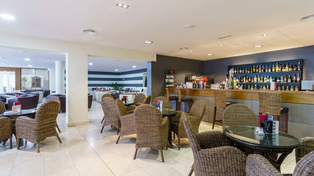 Minura Cala Galdana & Apartments D'Aljandar