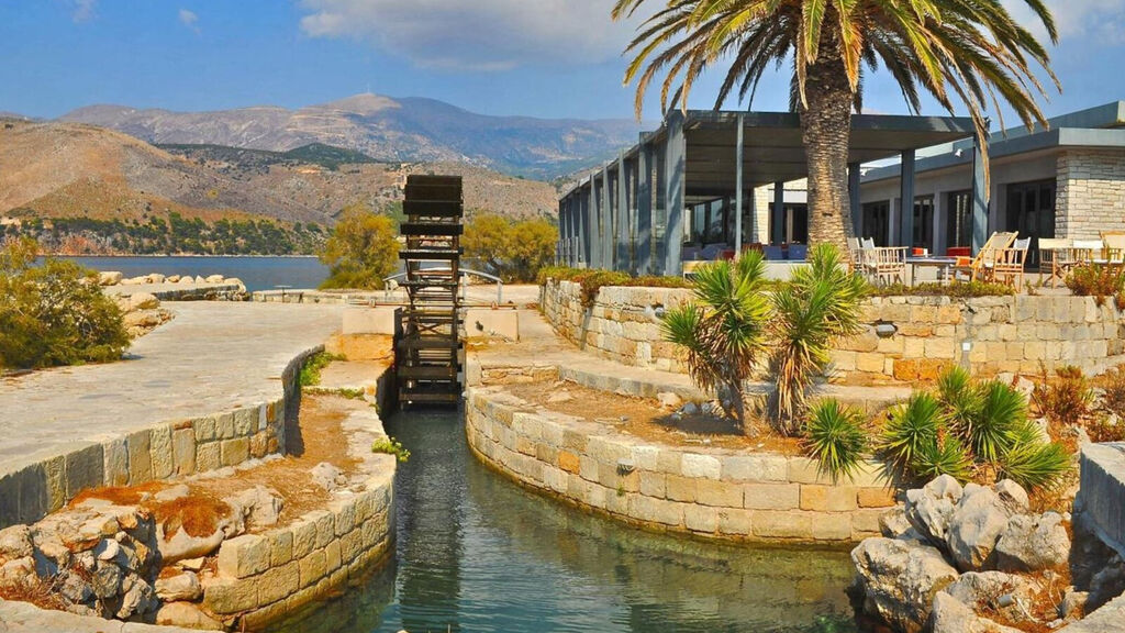 Mirabel City Center Hotel