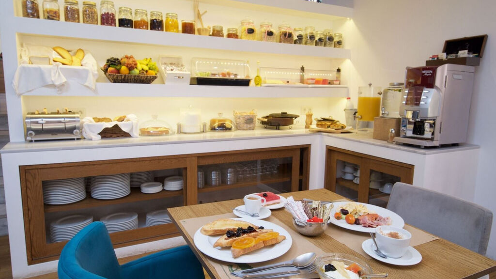 Mirabel City Center Hotel