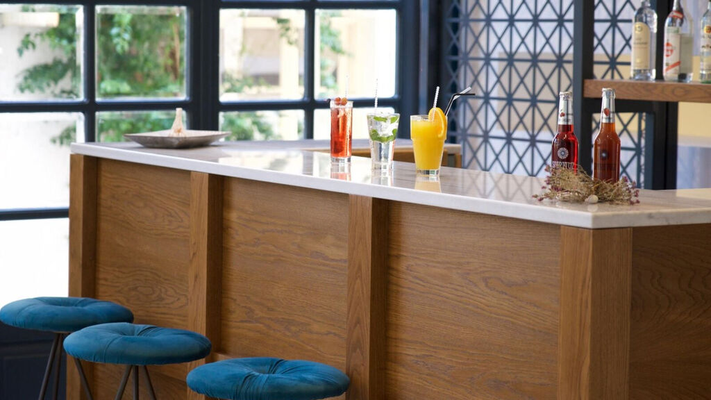 Mirabel City Center Hotel