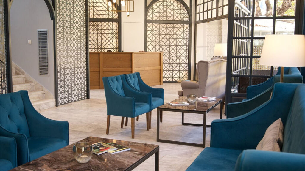 Mirabel City Center Hotel