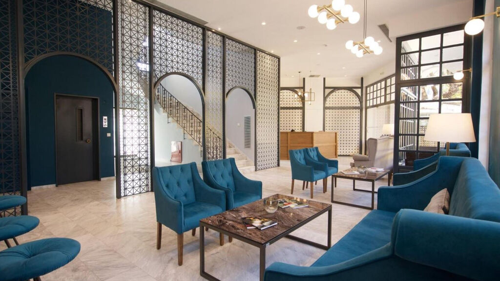 Mirabel City Center Hotel