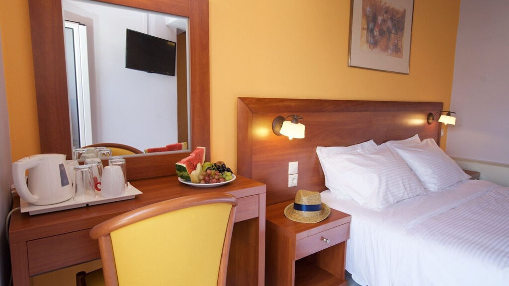 Mirabel City Center Hotel