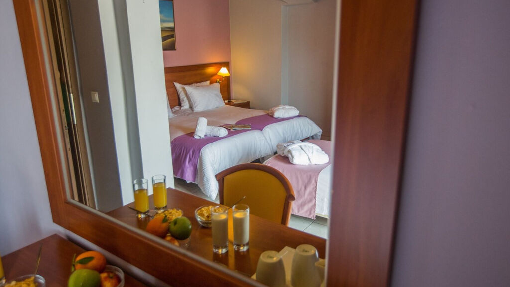 Mirabel City Center Hotel