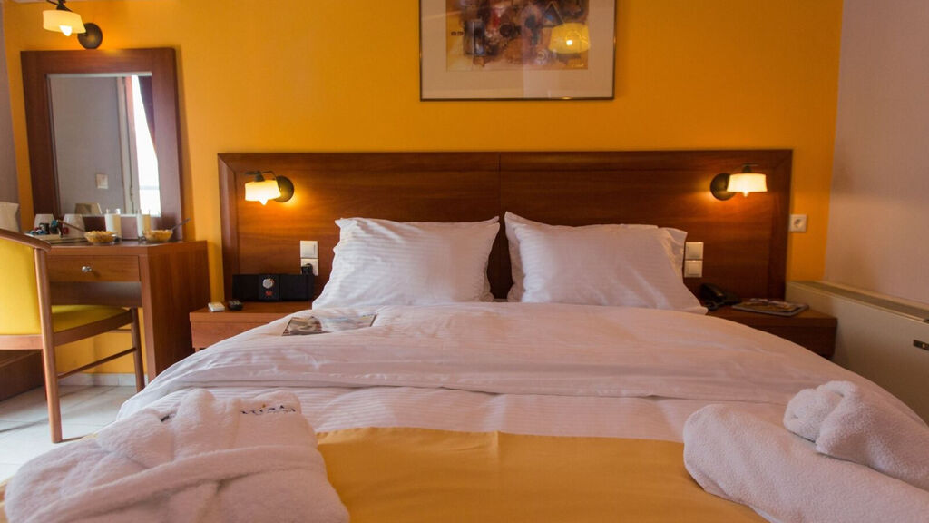 Mirabel City Center Hotel