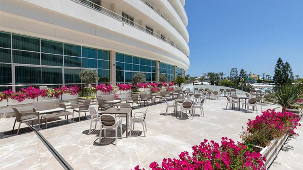 Miracle Resort