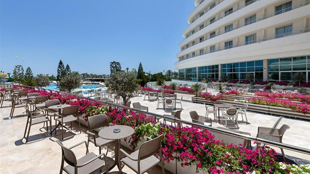 Miracle Resort