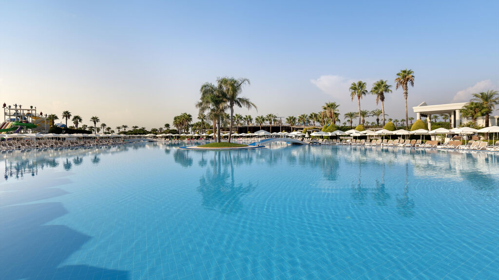Miracle Resort
