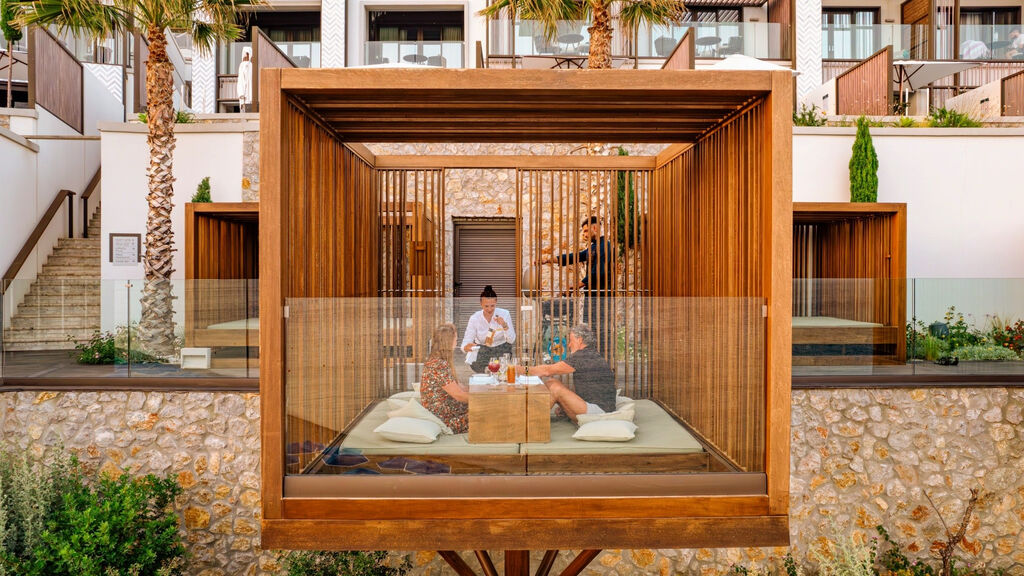 Mitsis Summer Palace