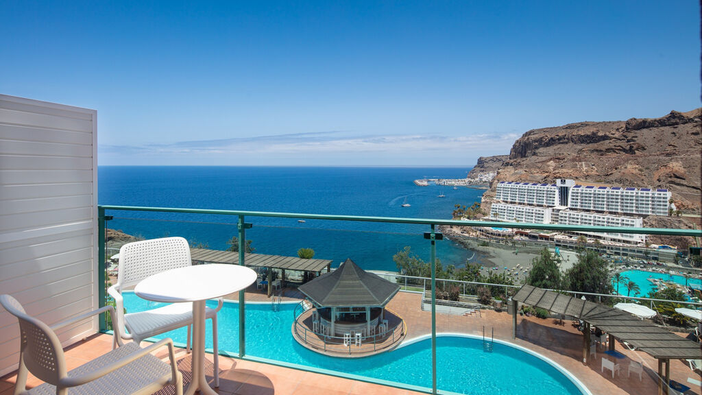 Mogan Princess & Beach Club