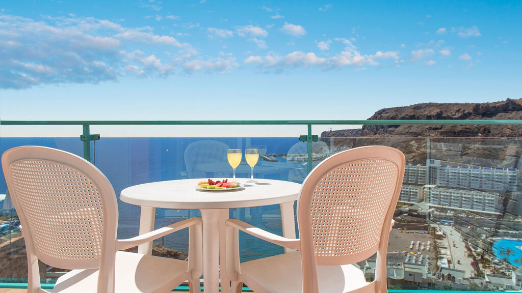 Mogan Princess & Beach Club