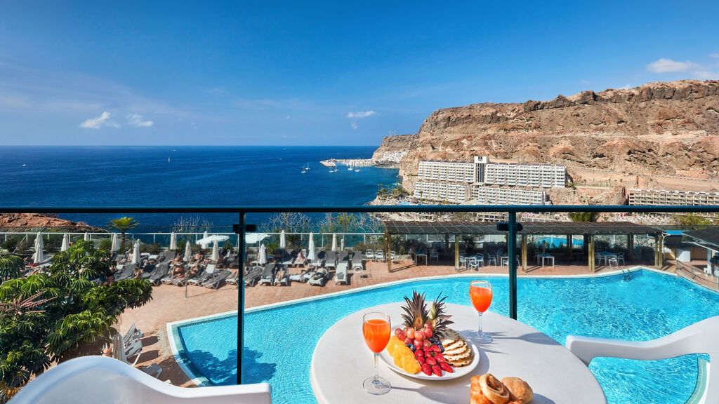 Mogan Princess & Beach Club