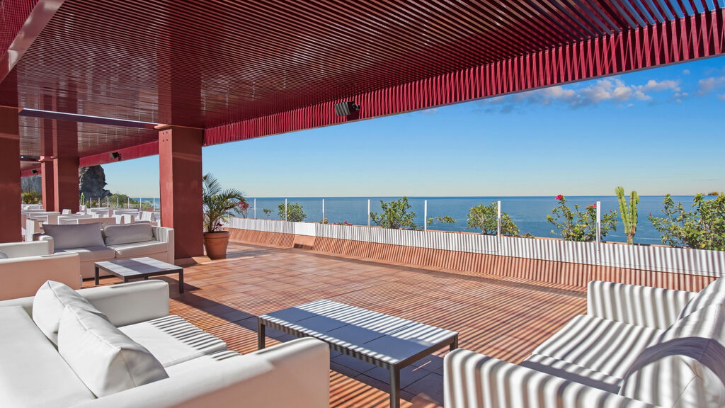 Mogan Princess & Beach Club