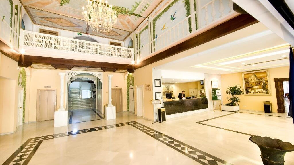 Monarque Sultan