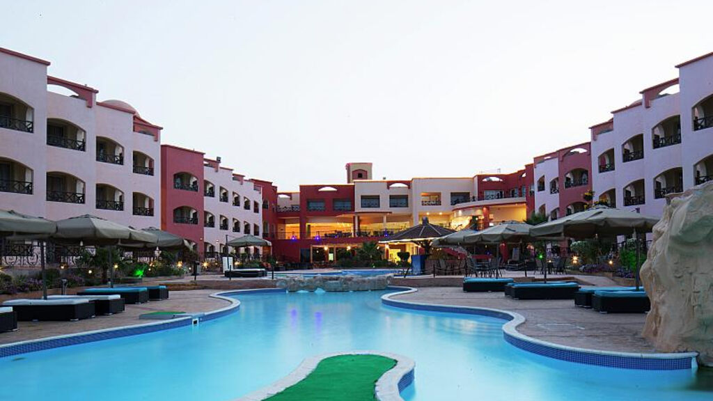 Moon Resort (ex FAM)