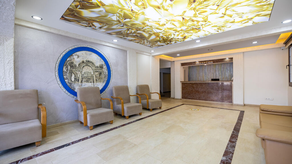 Moonlight Hotel