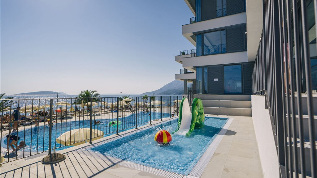 Morenia Resort