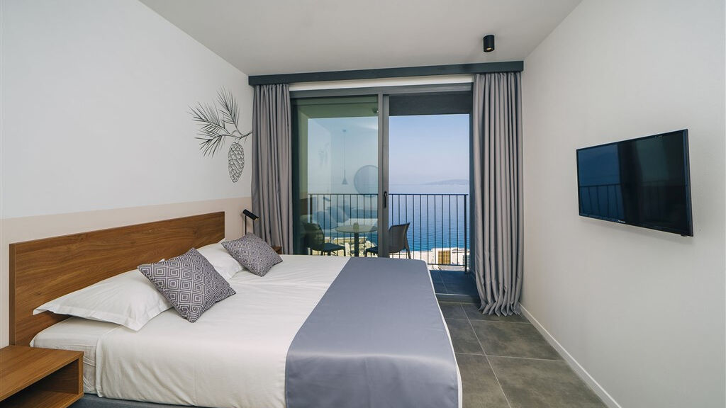 Morenia Resort