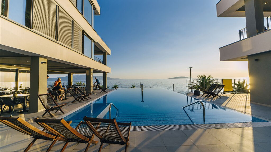 Morenia Resort