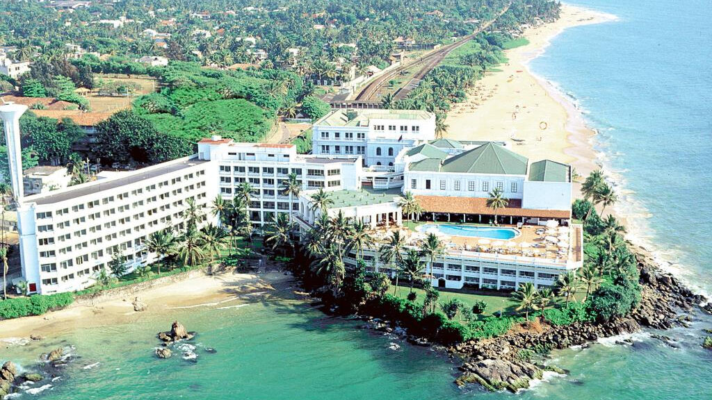 Mount Lavinia Beach