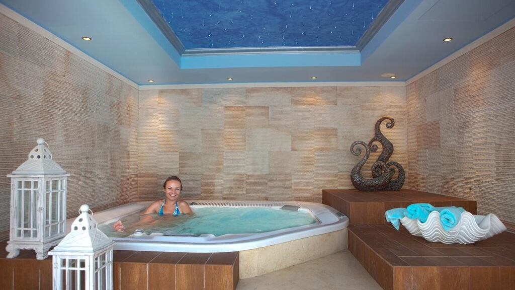 Natura Village Hotel & Spa