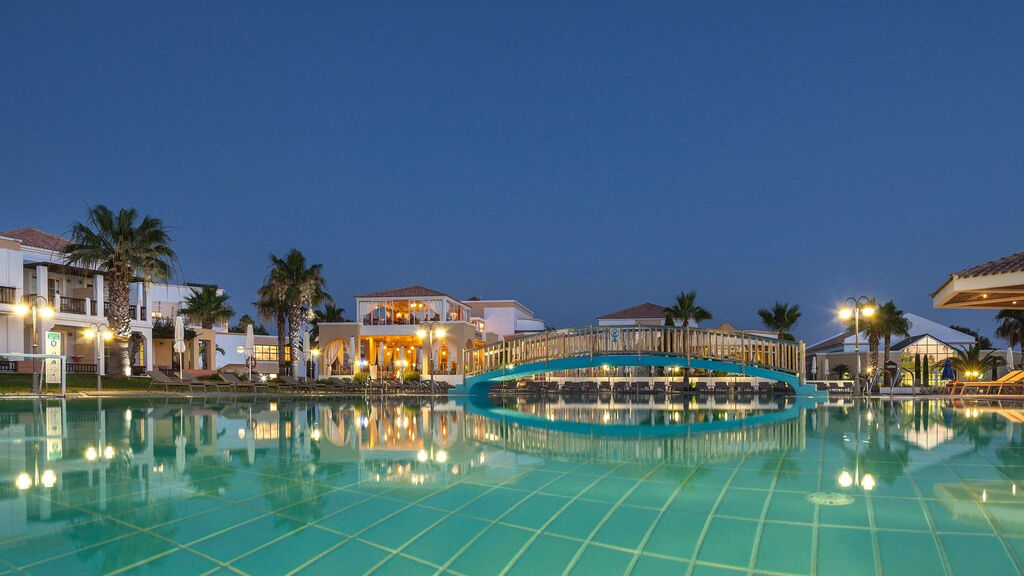 Neptune Luxury Resort