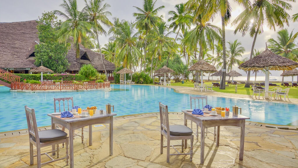 Neptune Palm Beach Boutique Resort & Spa