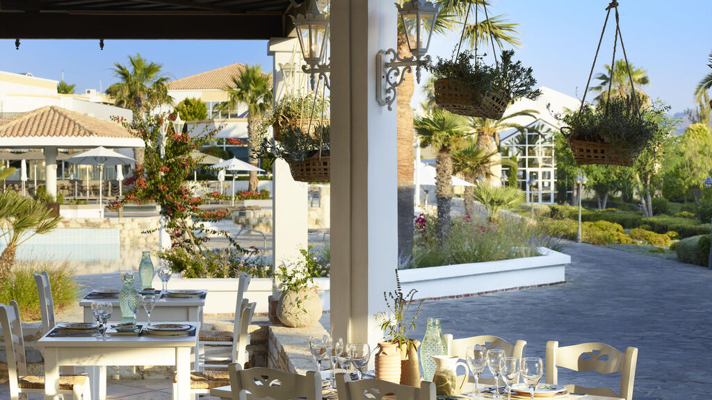 Neptune Resort Convention Centre & Spa