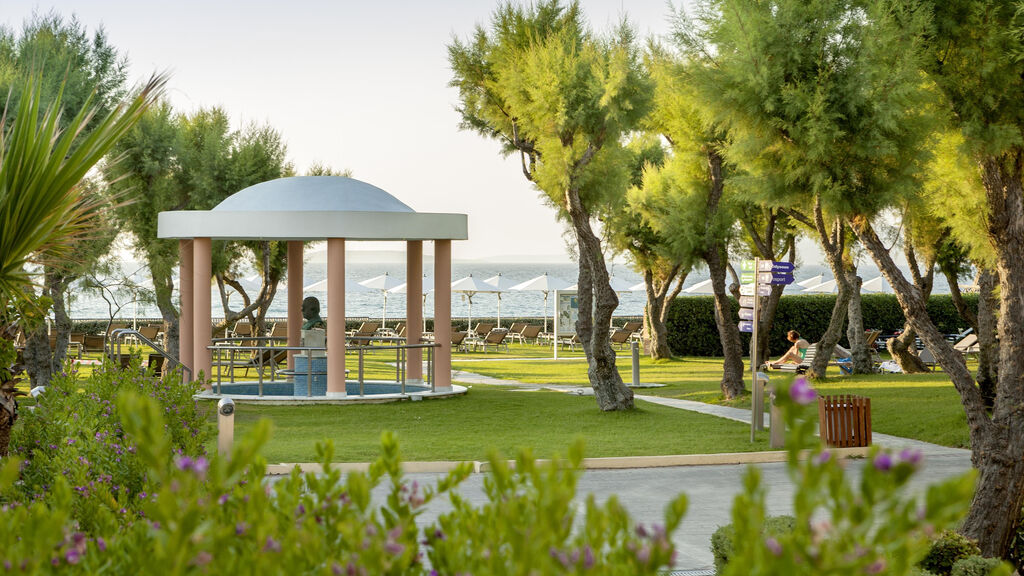 Neptune Resort Convention Centre & Spa