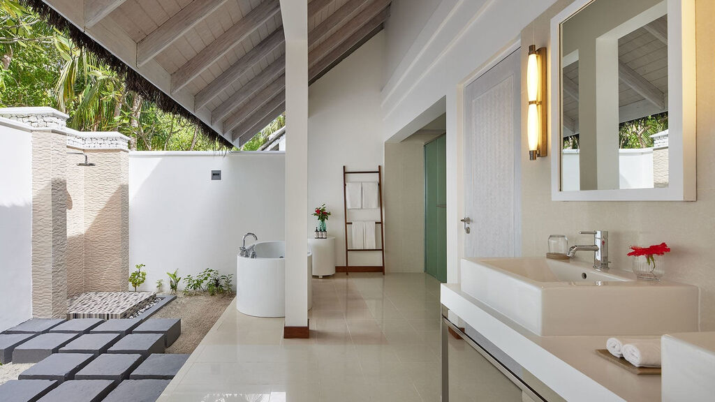 Nh Maldives Kuda Rah Resort