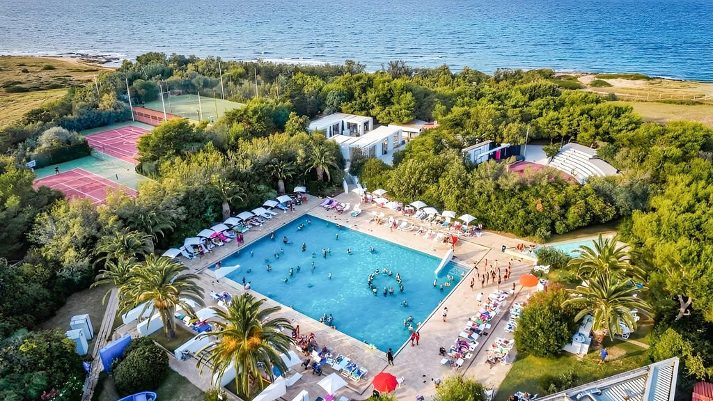 Nicolaus Club Meditur Village