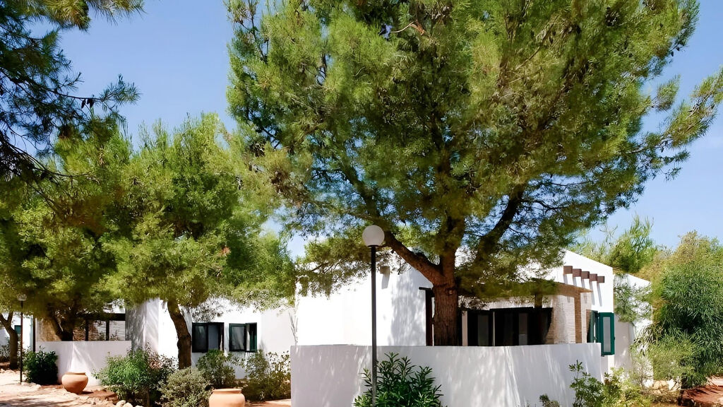 Nicolaus Club Meditur Village