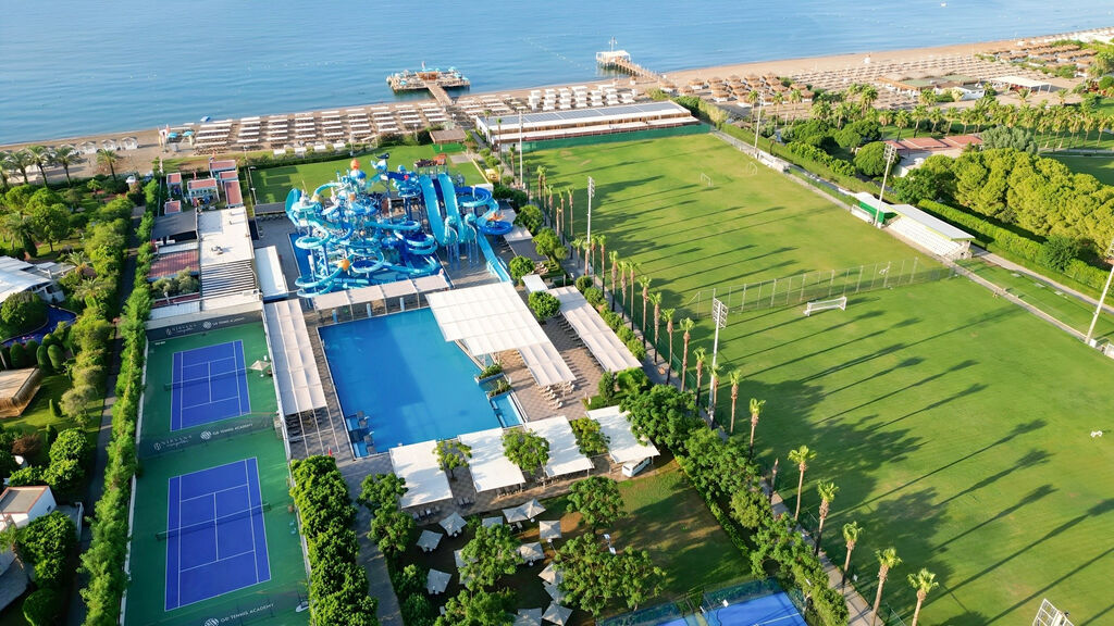 Nirvana Cosmopolitan