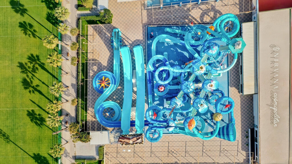 Nirvana Cosmopolitan