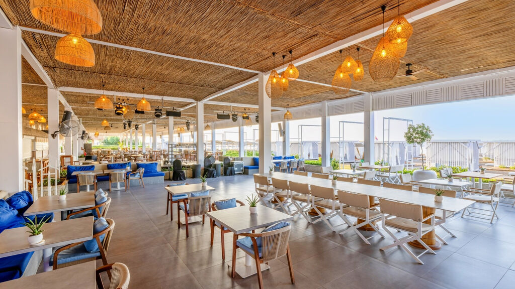 Nirvana Cosmopolitan