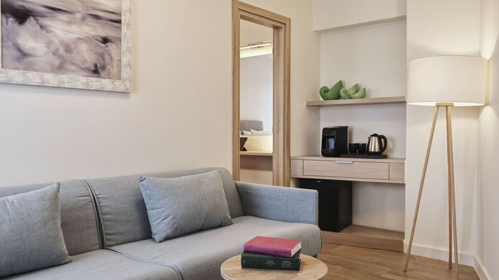 Nlh Mati Seafront - Neighborhood Lifestyle Hotels