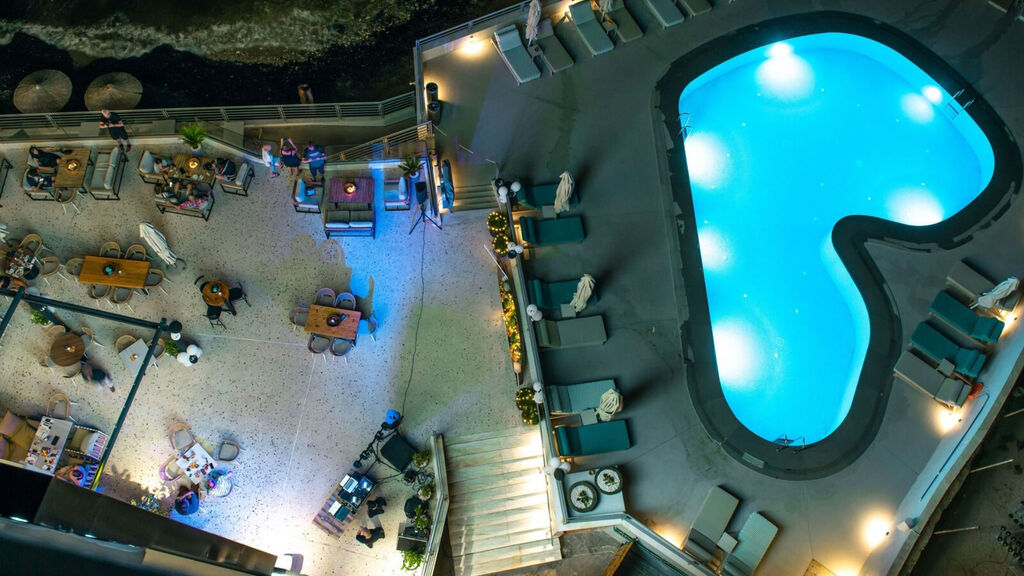 Nlh Mati Seafront - Neighborhood Lifestyle Hotels