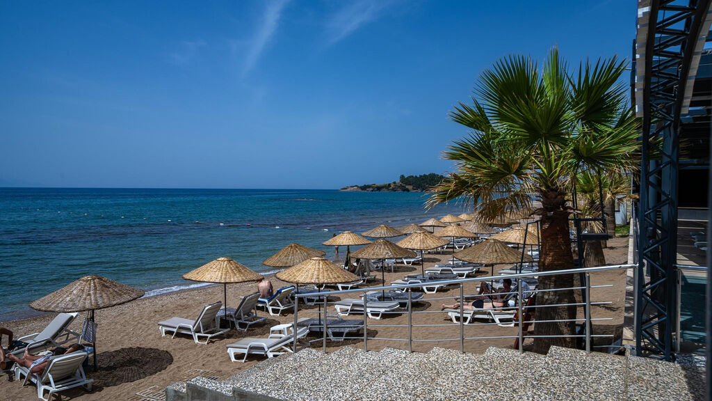 Notion Kesre Beach & Spa