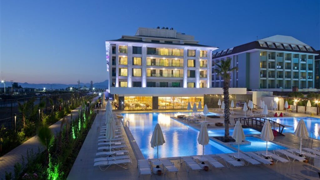 Novia Dionis Resort