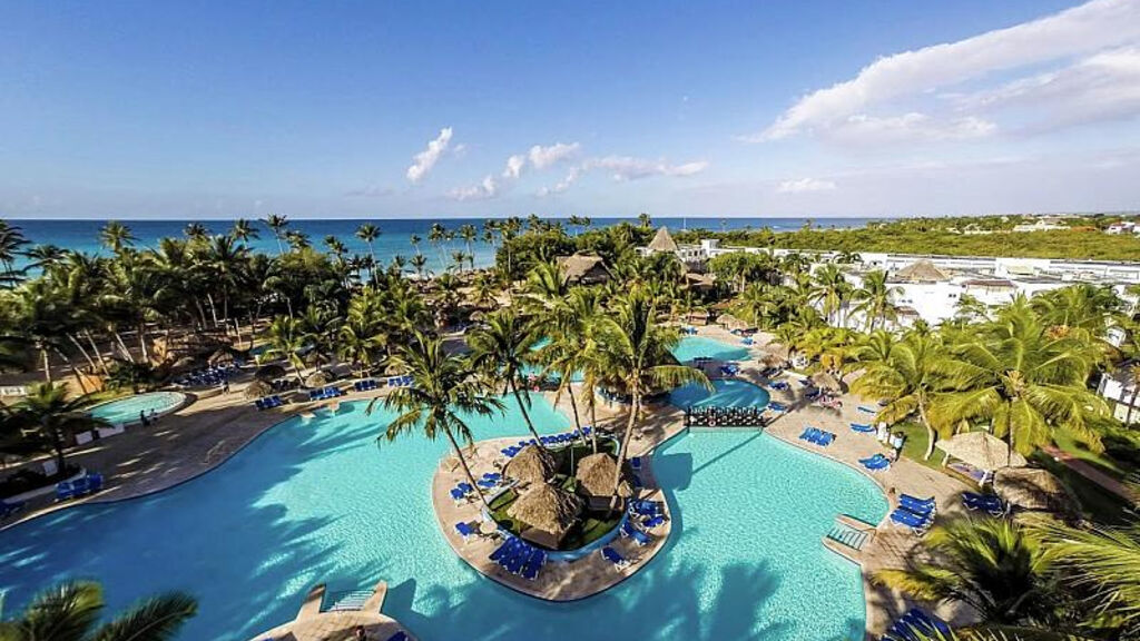 Oasis Canoa Beach Resort