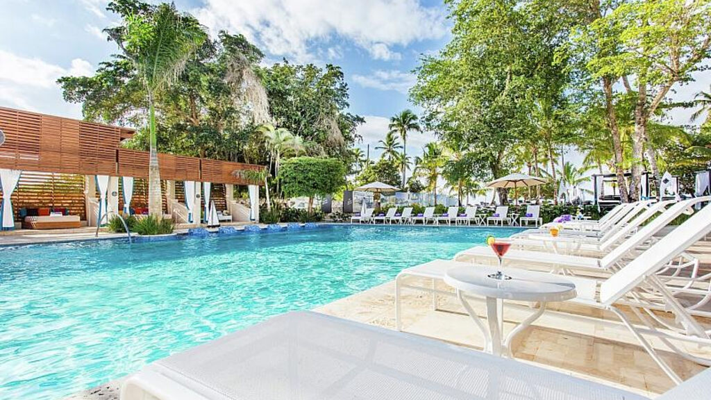Oasis Canoa Beach Resort
