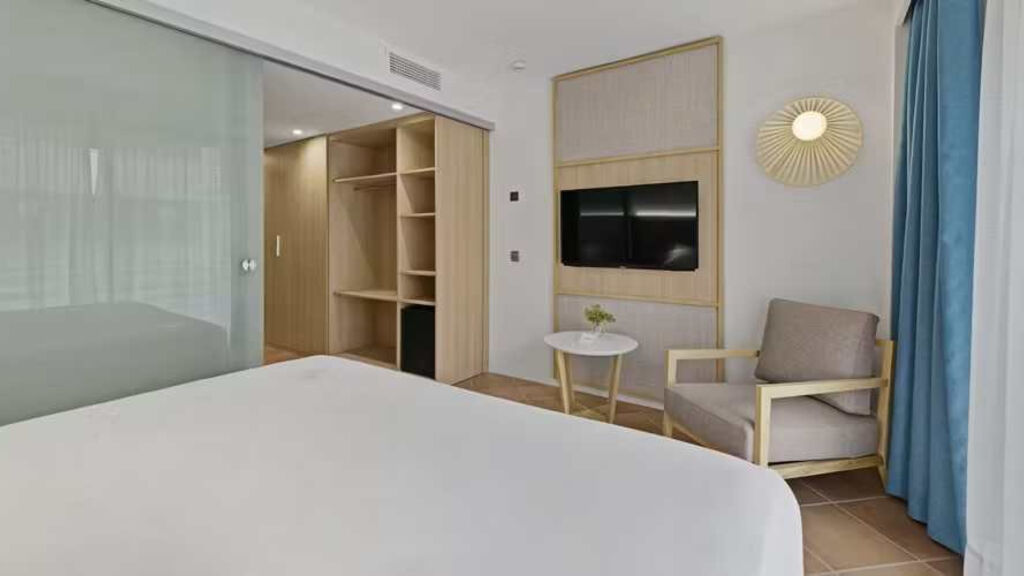 Occidental Cala Vinas