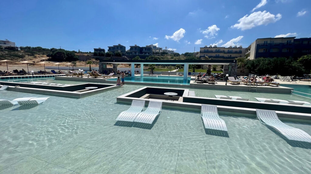 Ocean Heights View Hotel