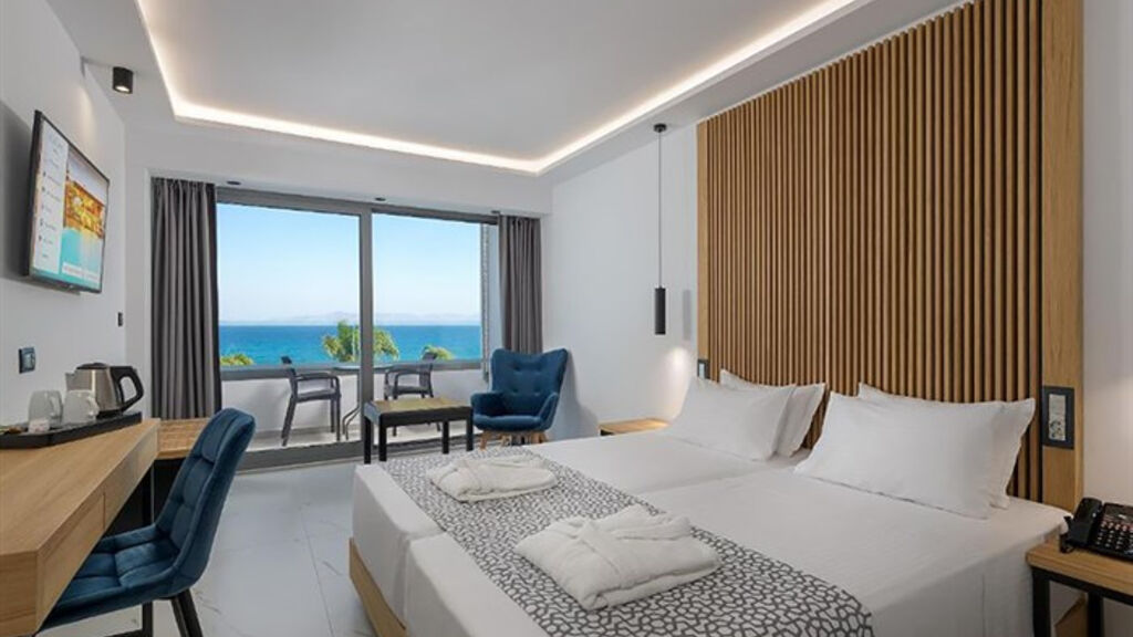 Oceanis Beach