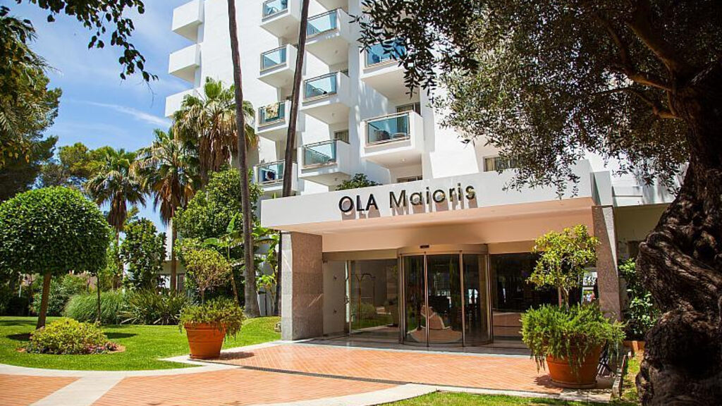 Ola Club Maioris