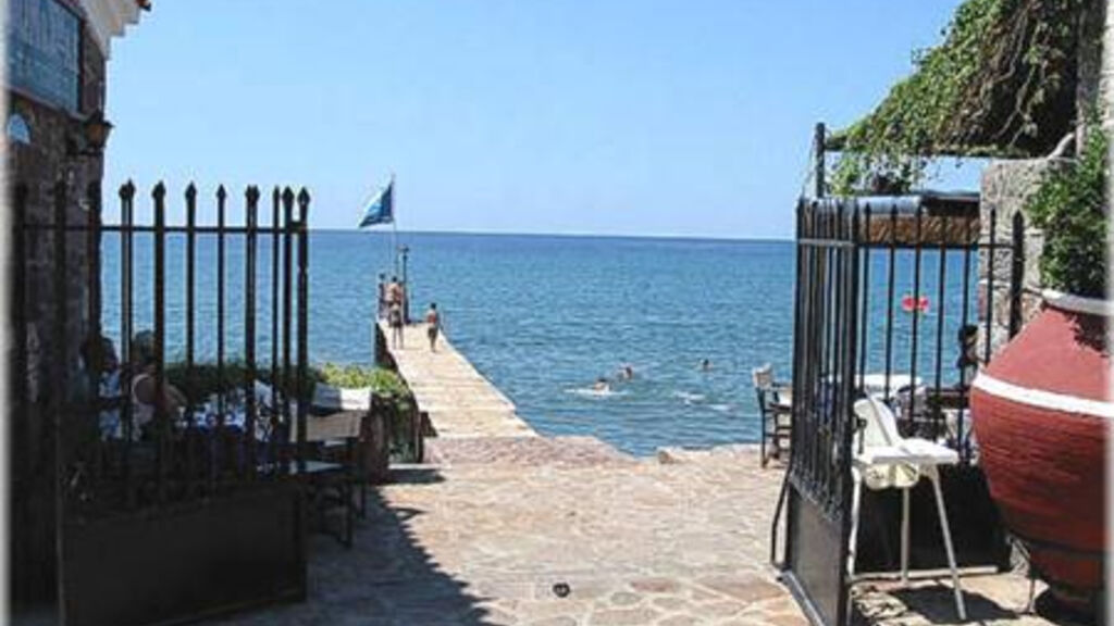 Olive Press Hotel and Studios