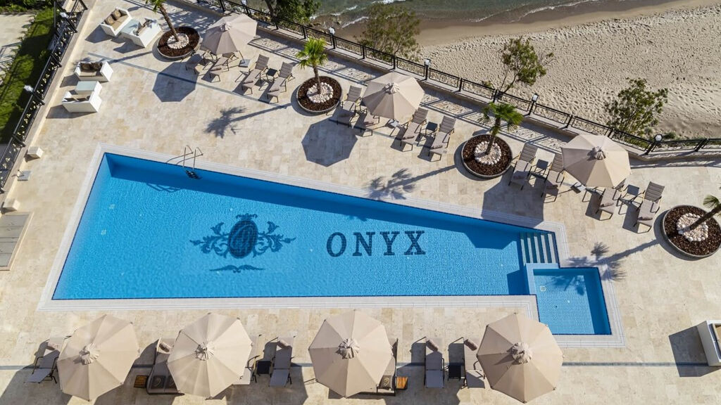 Hotel Onyx Beach Residence