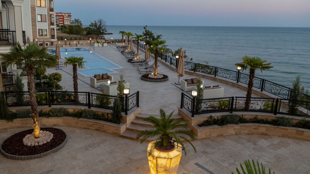 Onyx Beach Residence