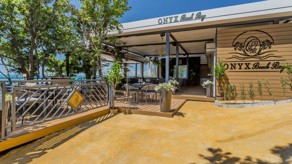 Onyx Beach Residence